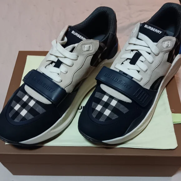 New Burberry Navy Blue and White Sneakers Burberry Ramsey Check Men main image 3